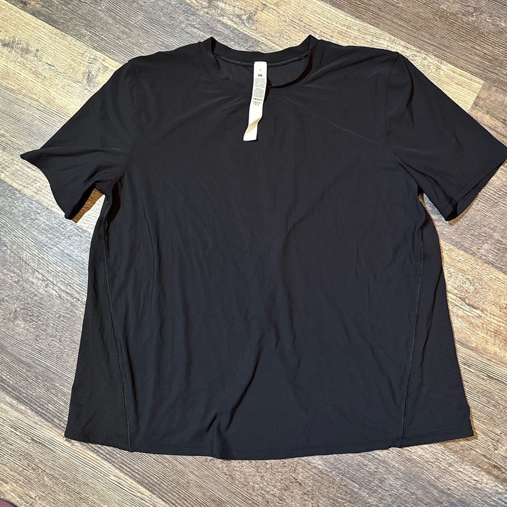 Lululemon top